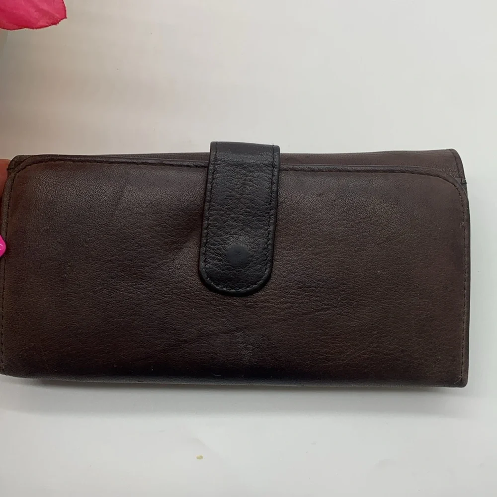 Wilsons Leather Chocolate Brown Wallet Standard Size